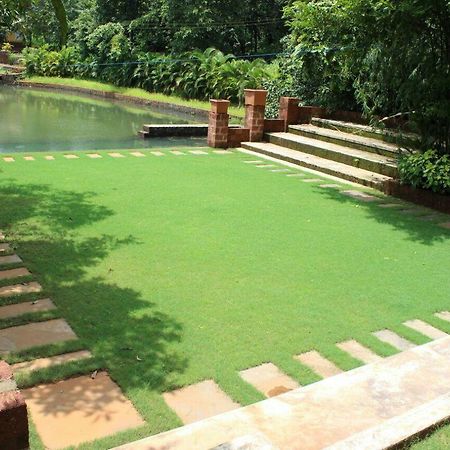 Cherilyn Monta Resort - Ratnagiri Vatul Exterior foto